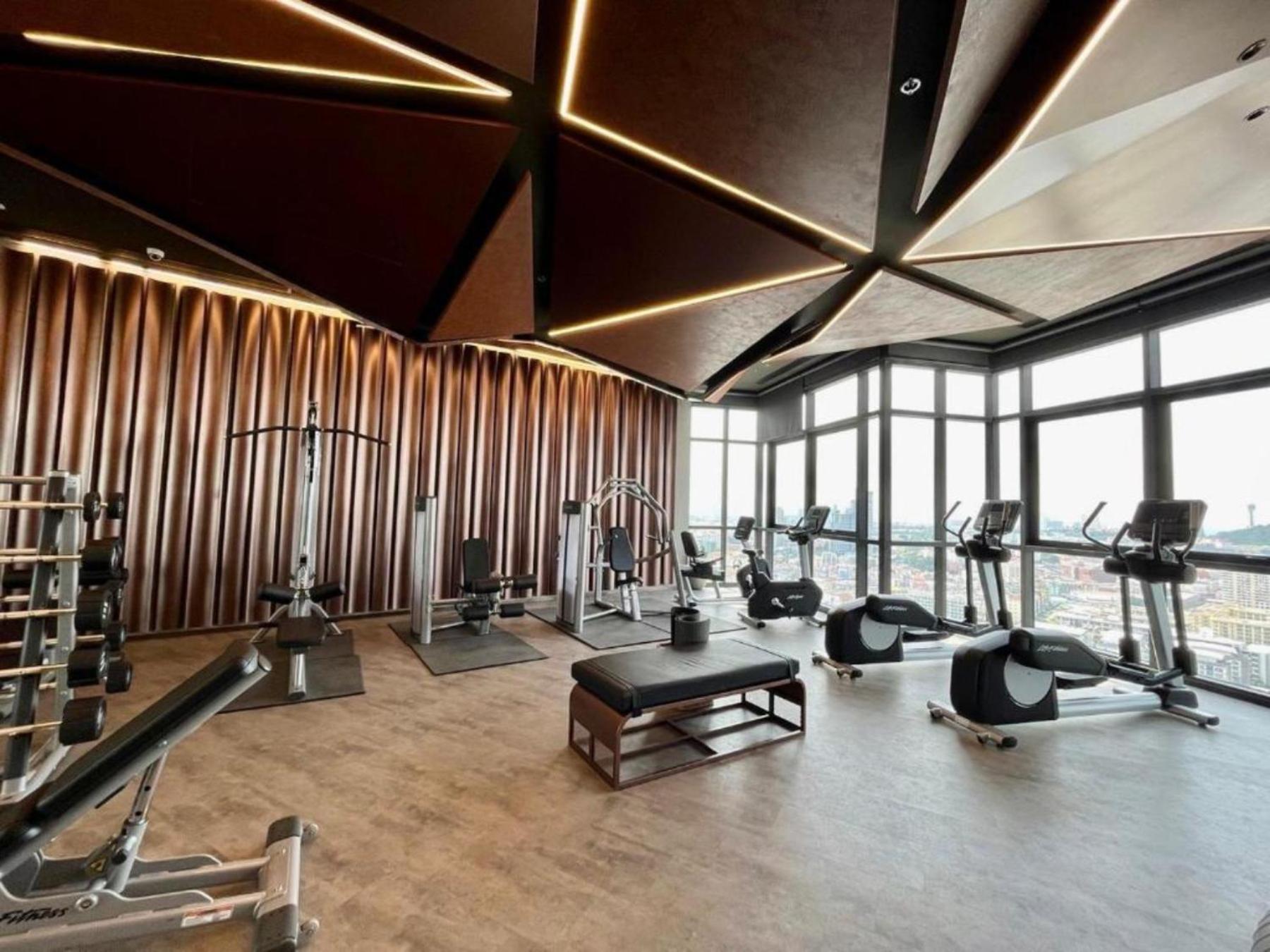 Edge Central # Utrip Pattaya Exterior photo